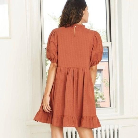 NEW Universal Thread Puff Eyelet Dress Rust - Picture 2 of 5